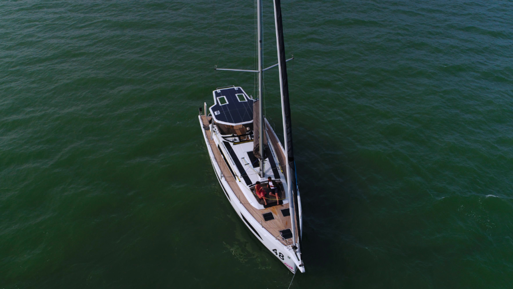 Dufour 48 Hybrid by JOOOL