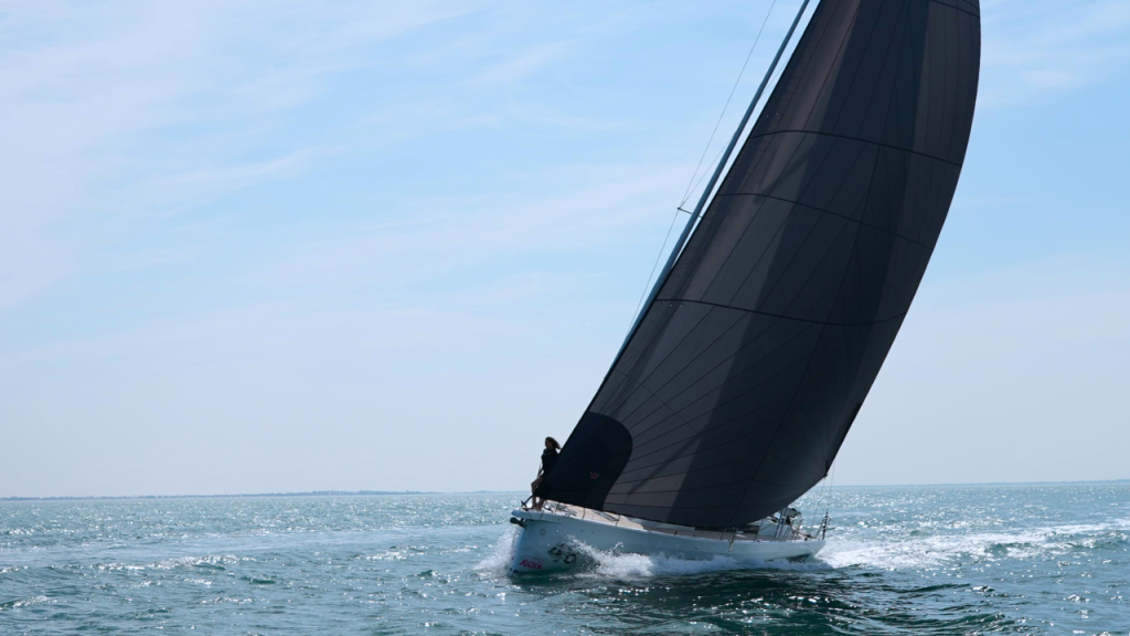 Dufour 48 Hybrid by JOOOL