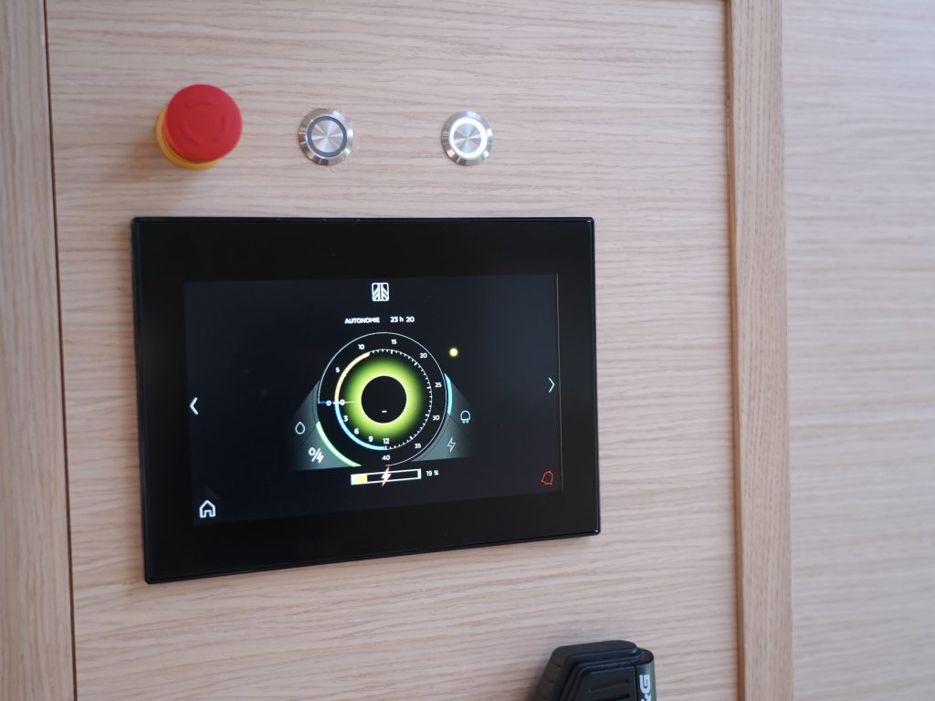 Dufour 48 Hybrid by JOOOL