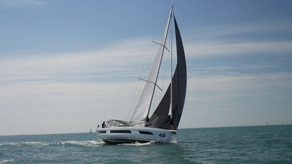 Dufour 48 Hybrid by JOOOL