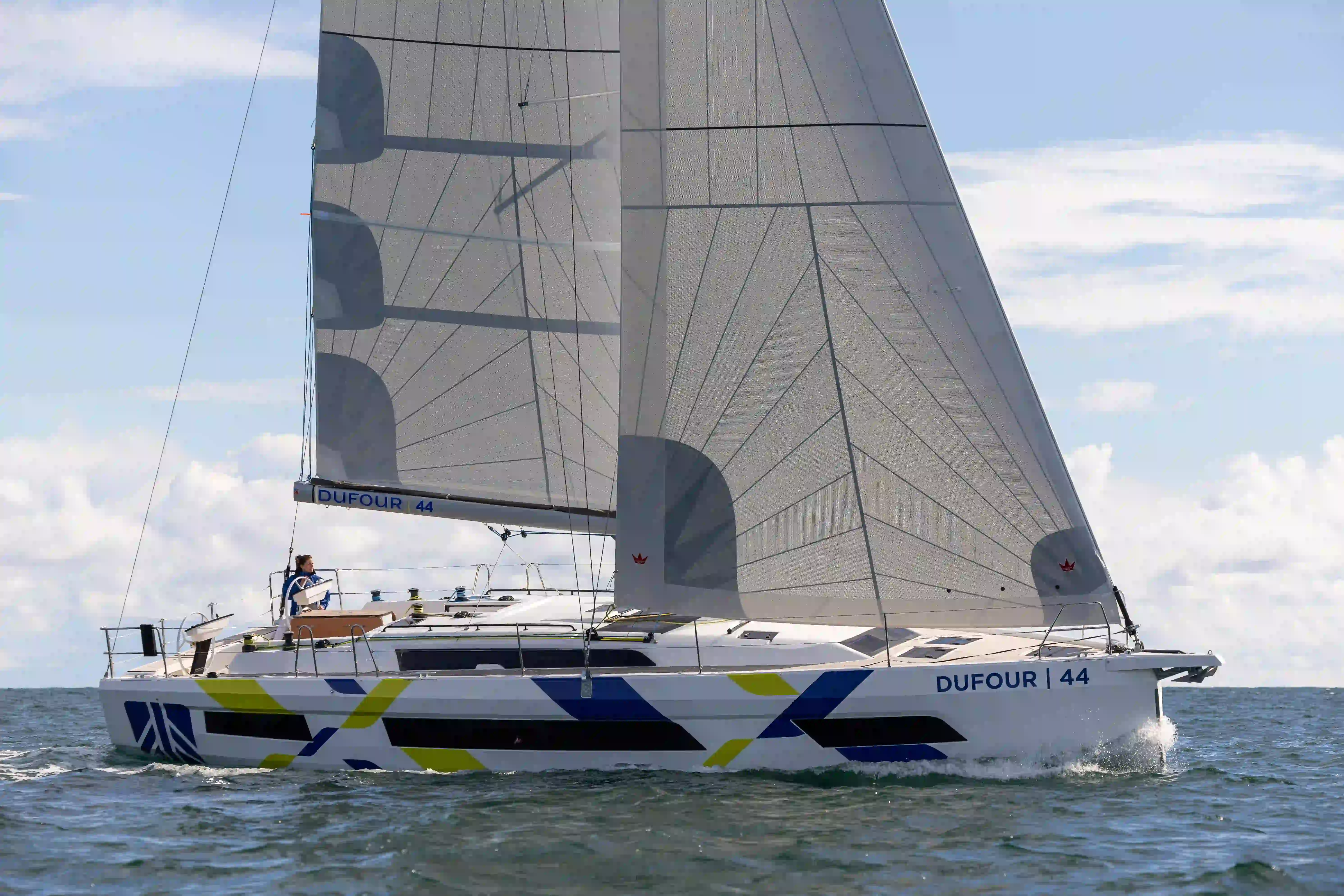 Hybrid Dufour 44 – Smart energy cruising, redefined